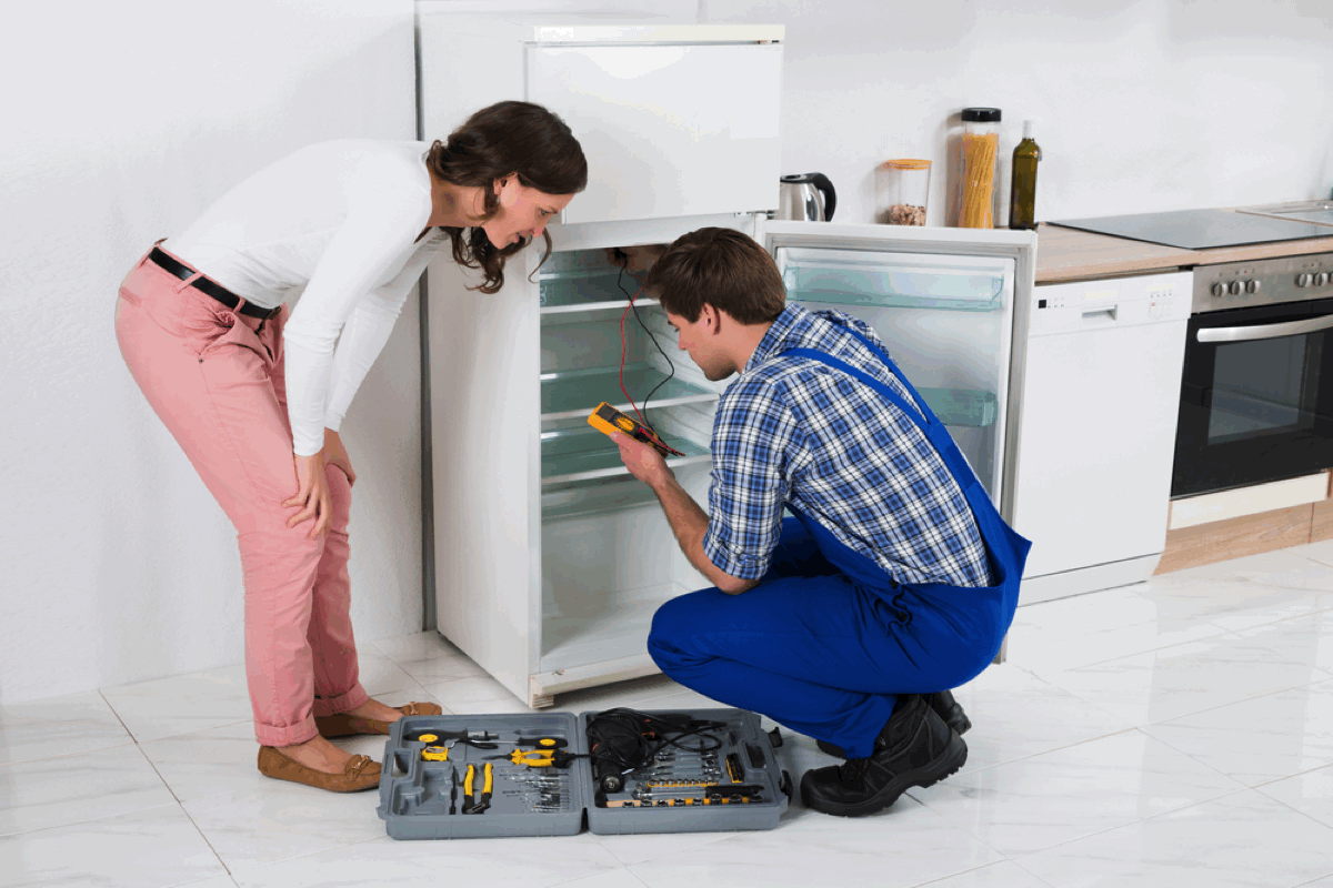 Everything You Should Know Before Hiring A Refrigeration Repair Service