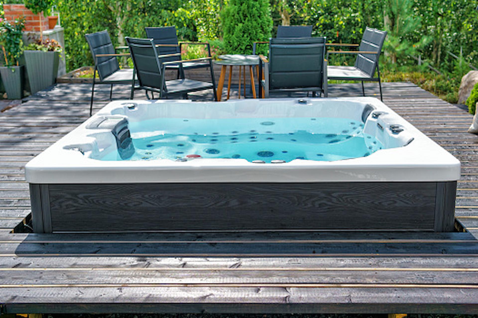 Everything You Need To Know About Selecting Hot Tubs