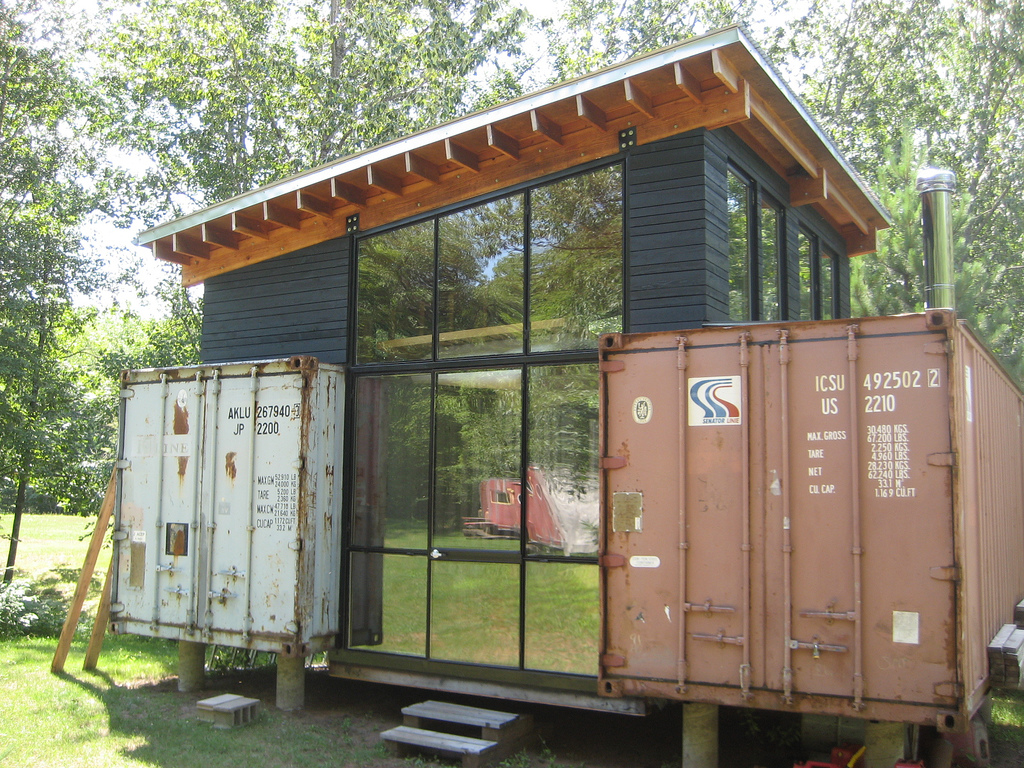 Quick Guide To Versatility of Shipping Containers