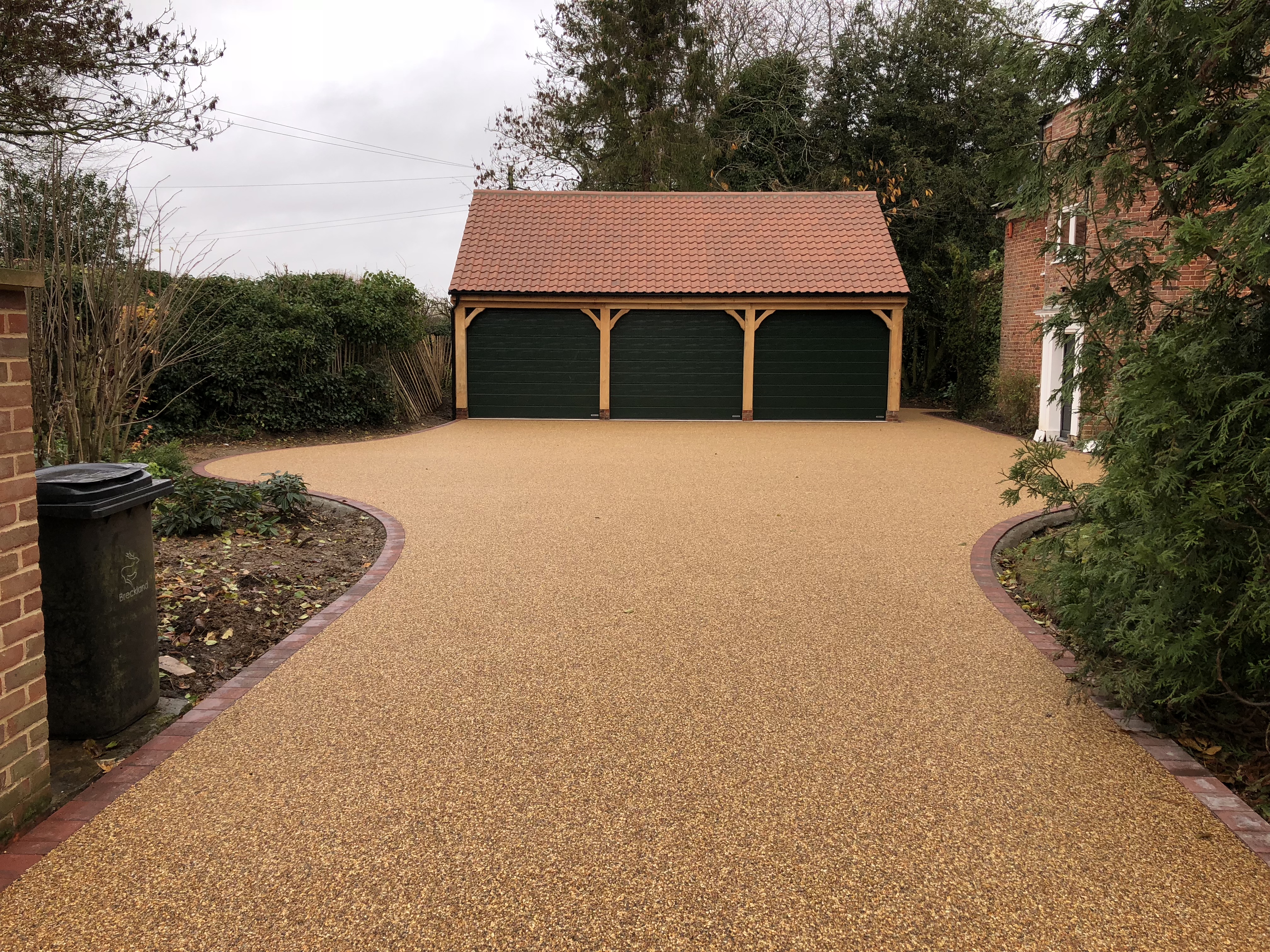 Why Resin Driveways Has Become Quite Popular Today?