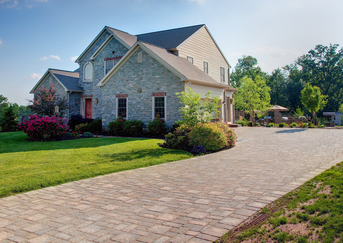 Ultimate Tips To Choose The Right Driveways For Your Property
