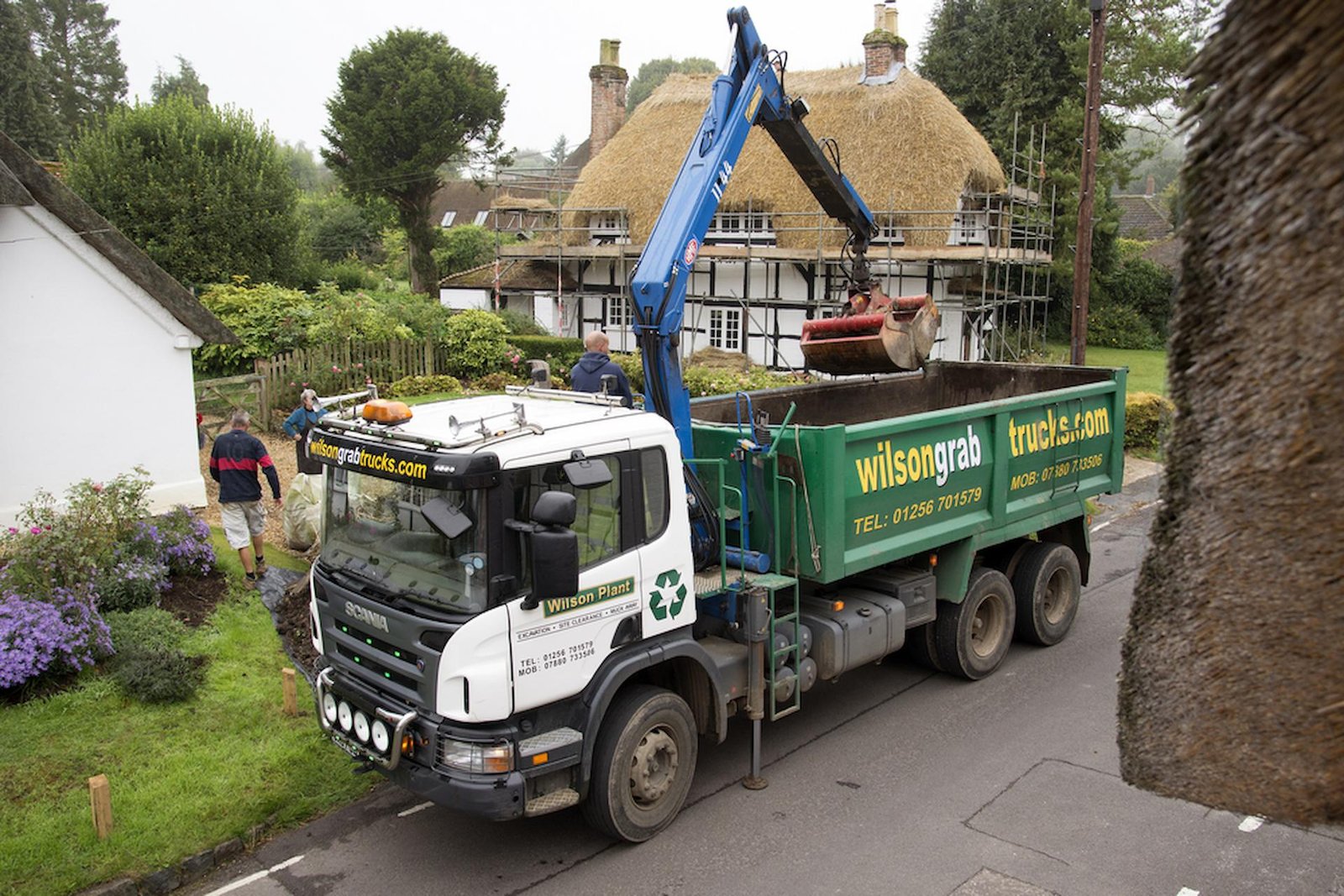 Top Grab Hire Tips: Save 30% on Rubble, Soil Removal & Fast Delivery